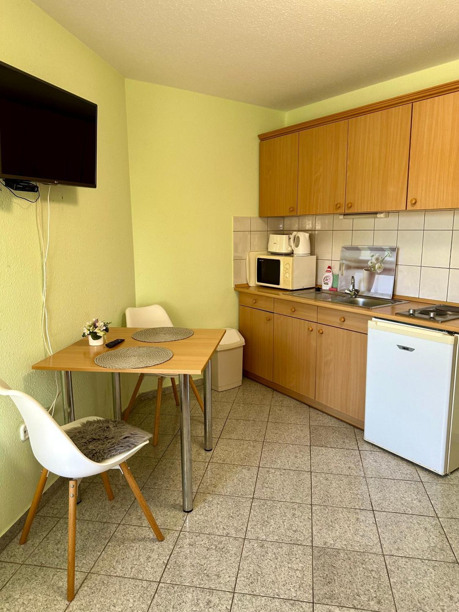 Judit Apartments เฮวิซ ภายนอก รูปภาพ
